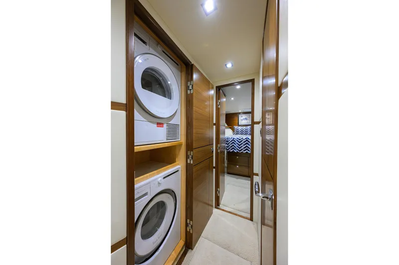 Hmy Trade Yacht Photos Pics 2023 Viking 64 Convertible - Washer/Dryer