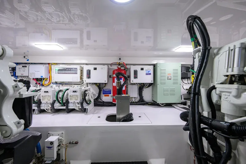 Hmy Trade Yacht Photos Pics 2023 Viking 64 Convertible - Engine Room