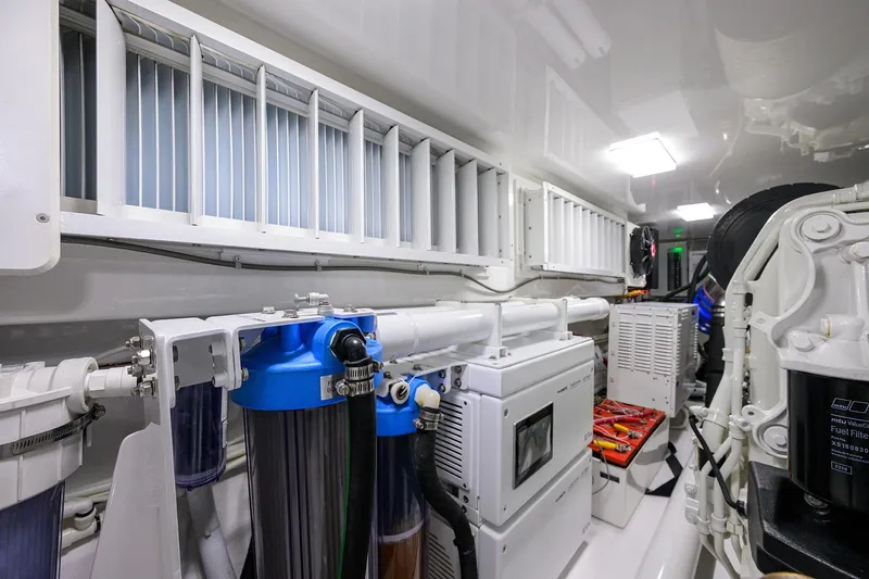 Hmy Trade Yacht Photos Pics 2023 Viking 64 Convertible - Engine Room