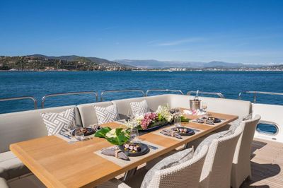 Yacht