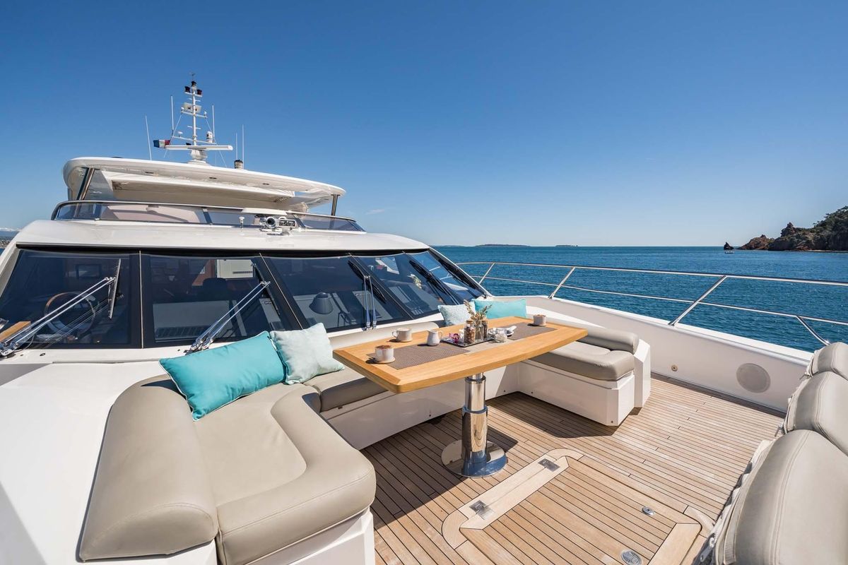 2014 Sunseeker 114 