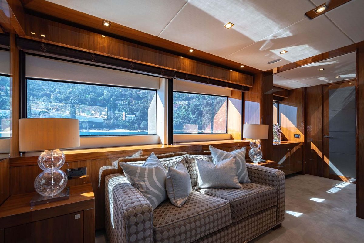 2014 Sunseeker 114 
