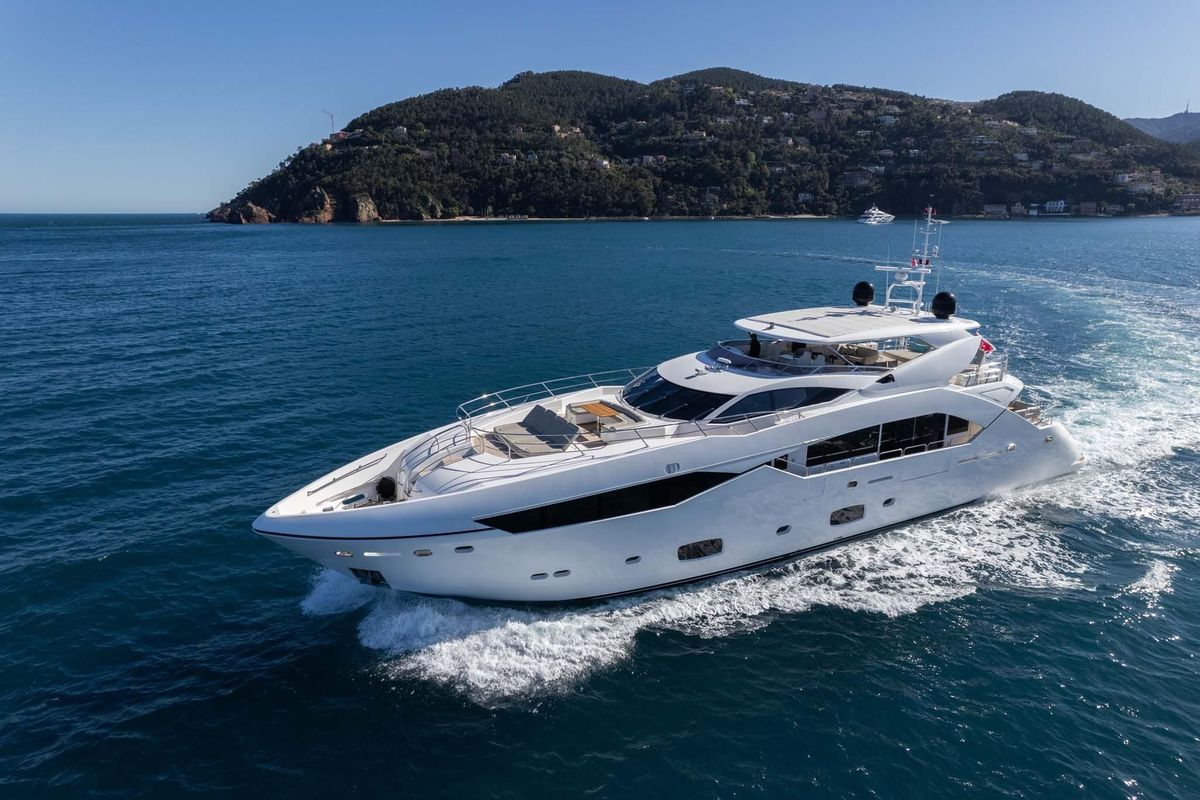 2014 Sunseeker 114 