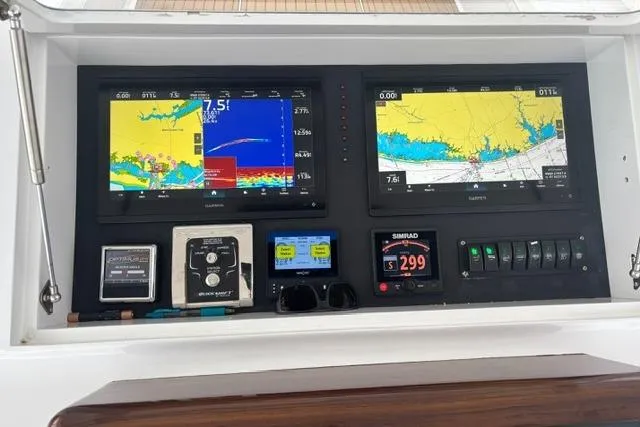Sea Hag Yacht Photos Pics Control panel of a 2008 Blackwell Custom Carolina 61 Carolina Custom boat.