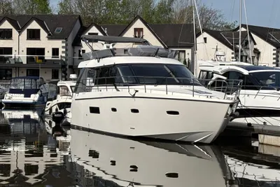 Sealine F42