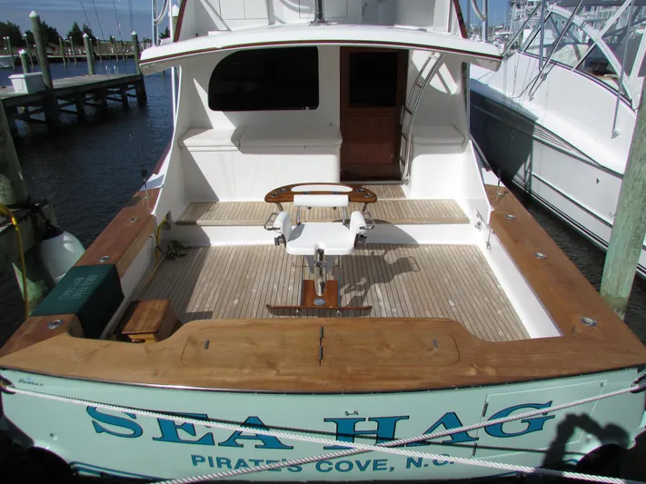 Sea Hag Yacht Photos Pics Rear view of 2007 Blackwell Custom Carolina 61 yacht at dock.