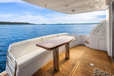 Yacht