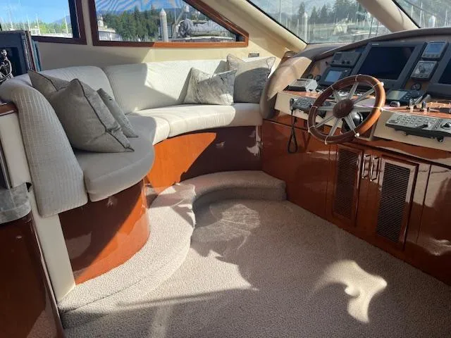 Hydrogène Yacht Photos Pics Spacious Seating in Lower Helm