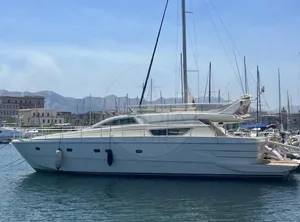 1995 Ferretti Yachts 165