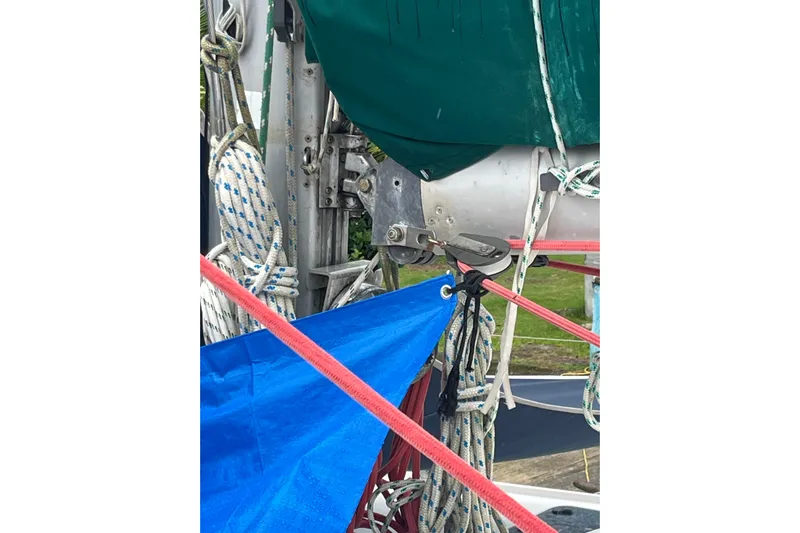 Nikita 1 Yacht Photos Pics Close-up of rigging on a 2004 Fountaine Pajot Bahia 46 catamaran.