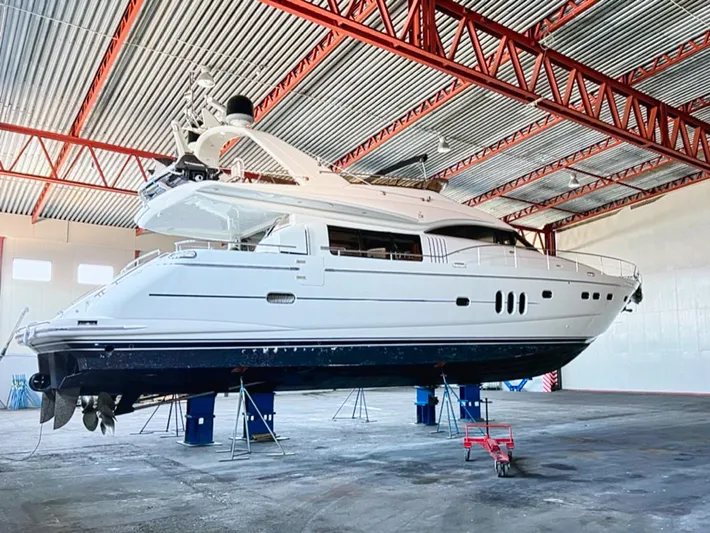Wet Asset Yacht Photos Pics 