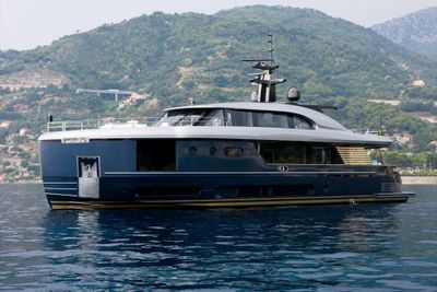 Yacht