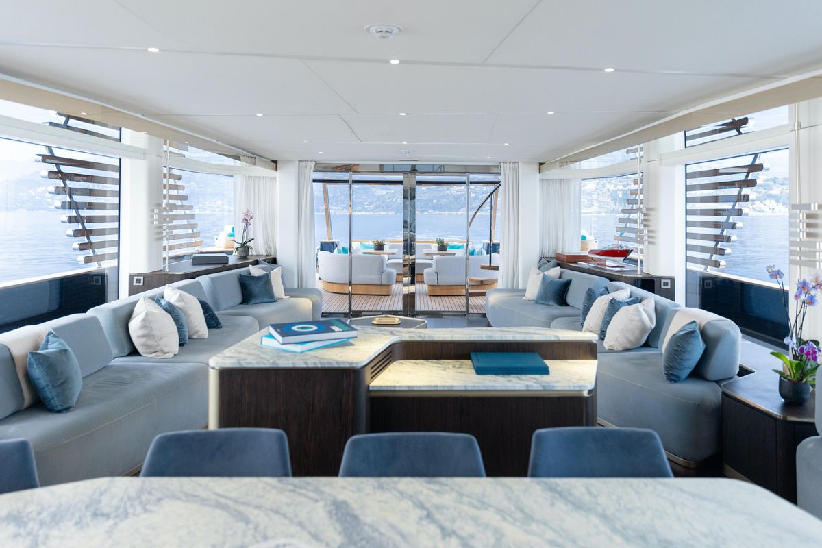 2022 Azimut 97 