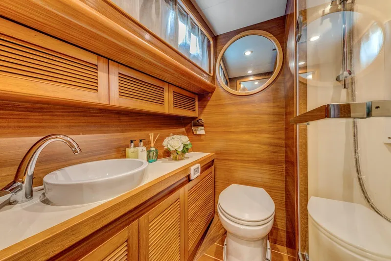  Yacht Photos Pics Luxurious wooden bathroom interior on 2025 Norseman 45 FreeOcean yacht.