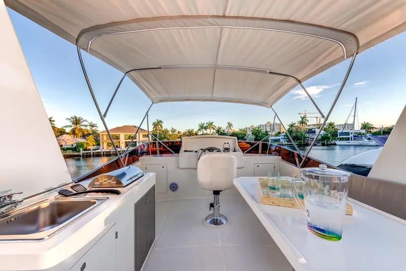  Yacht Photos Pics Luxurious 2025 Norseman 45 FreeOcean yacht interior with modern amenities and scenic waterfront view.
