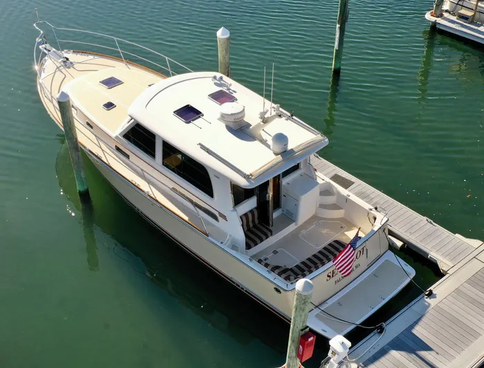 Sea Pilot Yacht Photos Pics Overhead