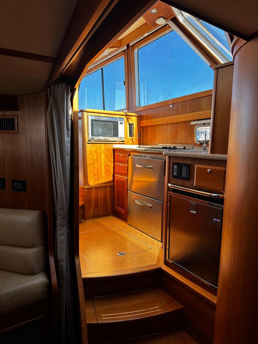 2014 Sabre 42 