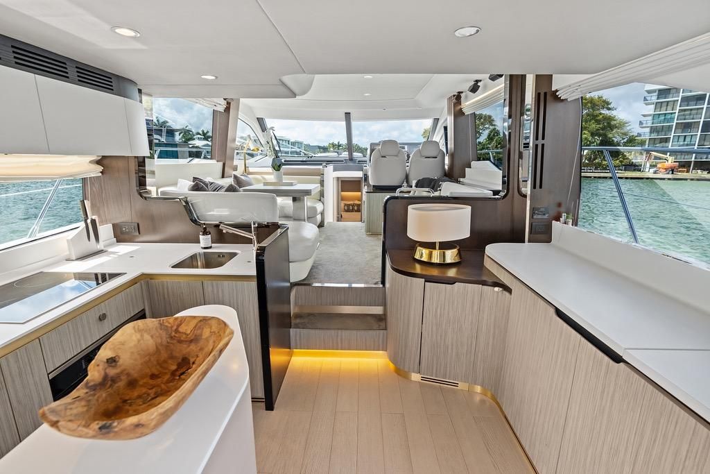 2019 Azimut 55 
