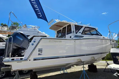 Cutwater C-288 Coupe