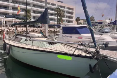 1981 Dufour 1800