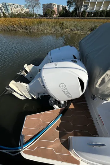 Who Kick Dan Yacht Photos Pics Yamaha 300s