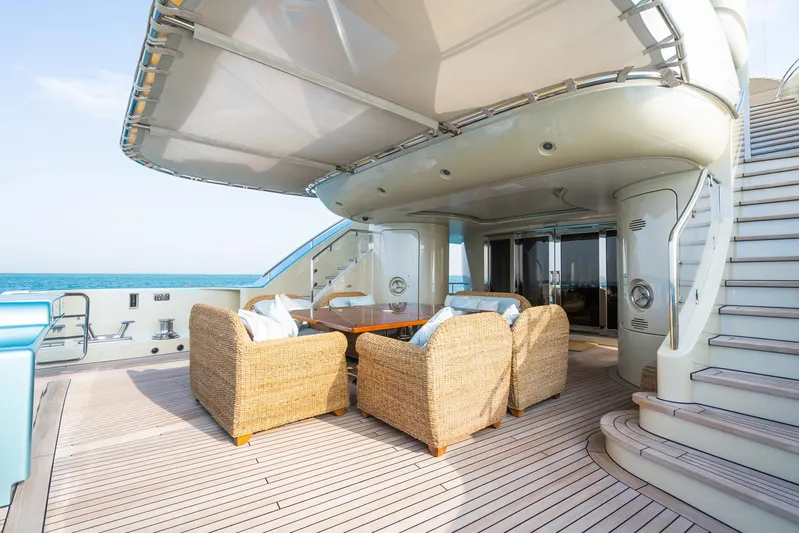 Aquamarina Yacht Photos Pics Luxury yacht deck with wicker seating, ISA 470 model, 2007, ocean view.