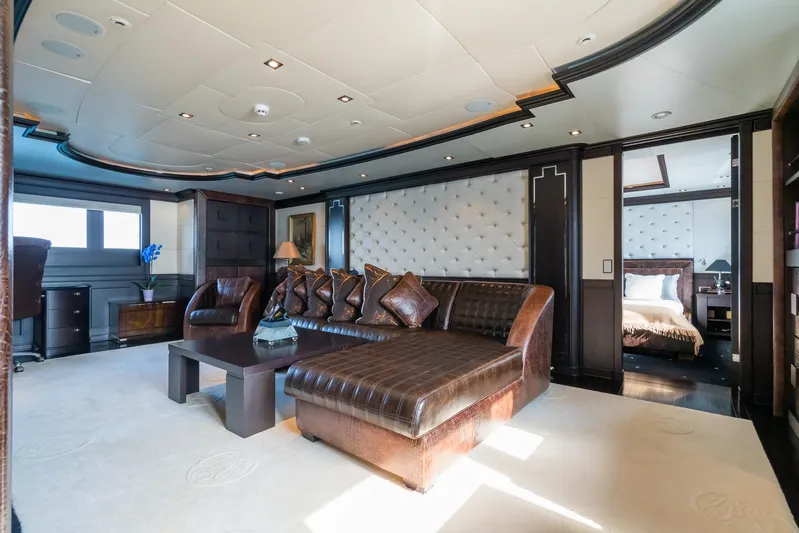 Aquamarina Yacht Photos Pics Luxurious yacht interior with leather seating, elegant decor, and modern design, ISA 470, 2007 model.