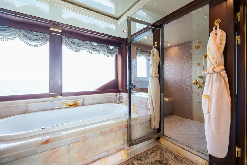 Aquamarina Yacht Photos Pics 