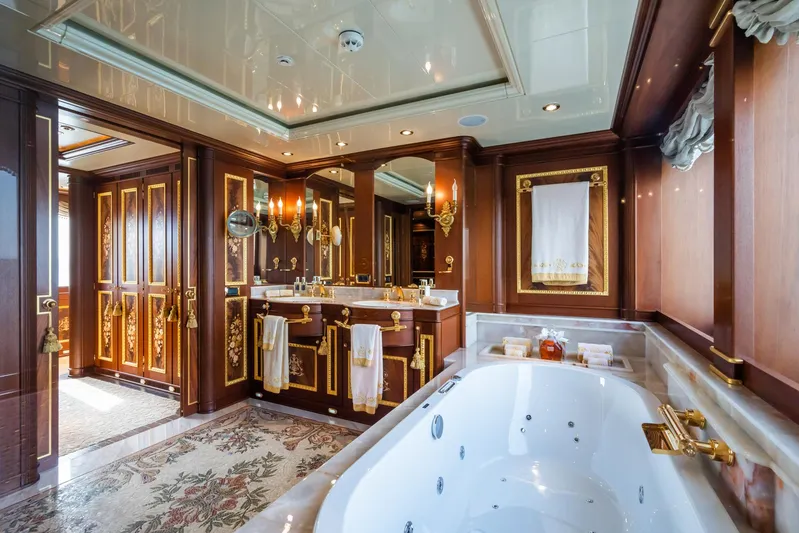 Aquamarina Yacht Photos Pics 