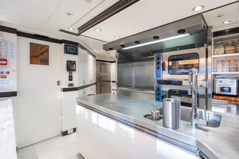 Aquamarina Yacht Photos Pics 