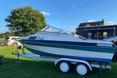 1994 Invader V 197