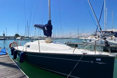 2004 Jeanneau Sun 2000