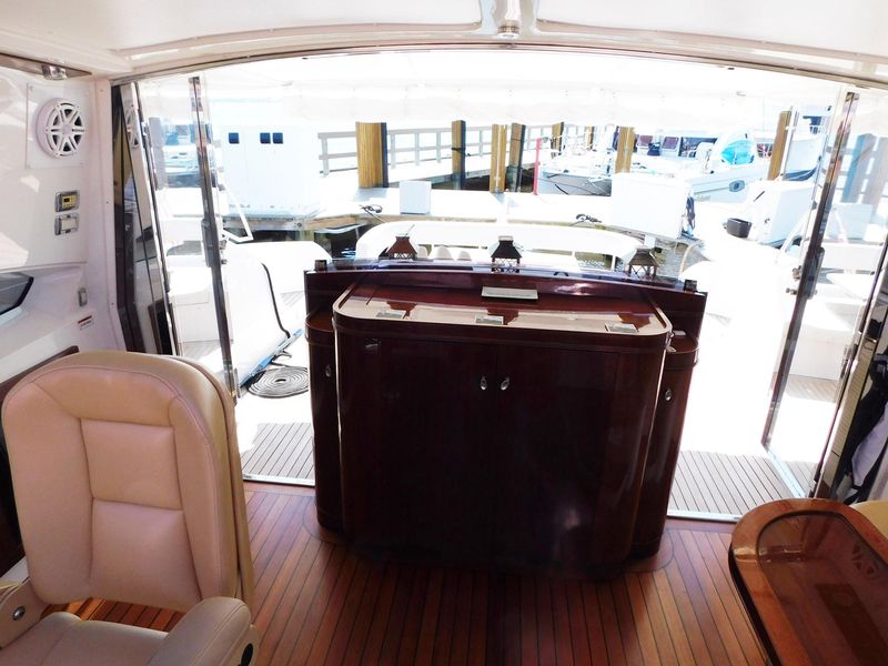 2008 Savannah Express Motor Yacht