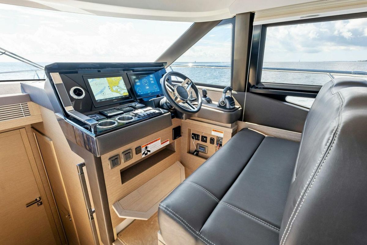 2023 Prestige 46 