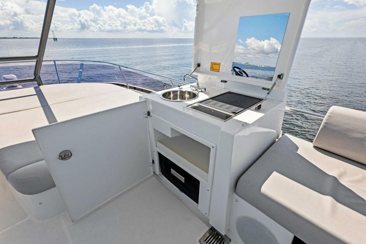 2023 Prestige 46 