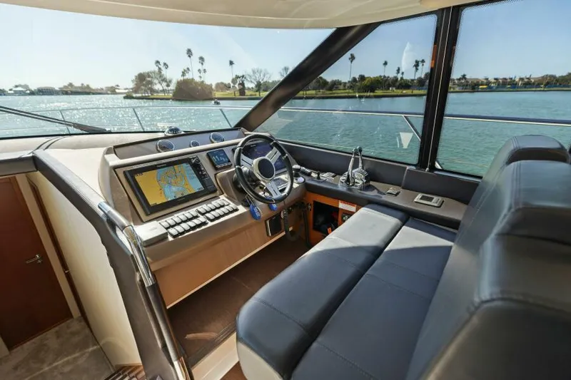 Solid Asset W/ Seakeeper Yacht Photos Pics Helm