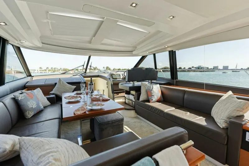 Solid Asset W/ Seakeeper Yacht Photos Pics Dinette