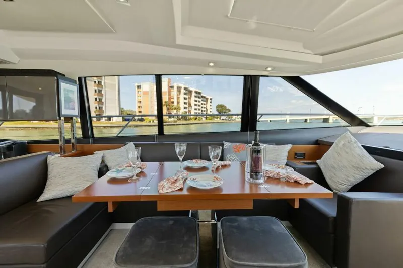 Solid Asset W/ Seakeeper Yacht Photos Pics Dinette