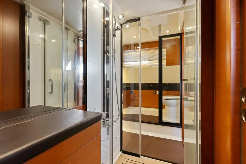 Solid Asset W/ Seakeeper Yacht Photos Pics Master Stateroom Head