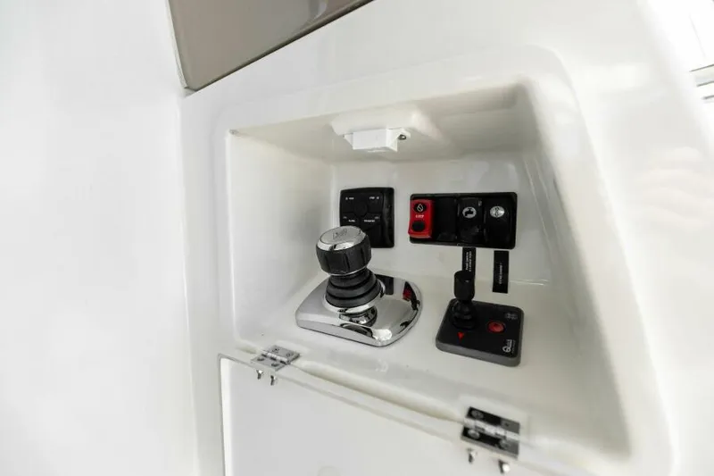 Solid Asset W/ Seakeeper Yacht Photos Pics Cockpit Controls