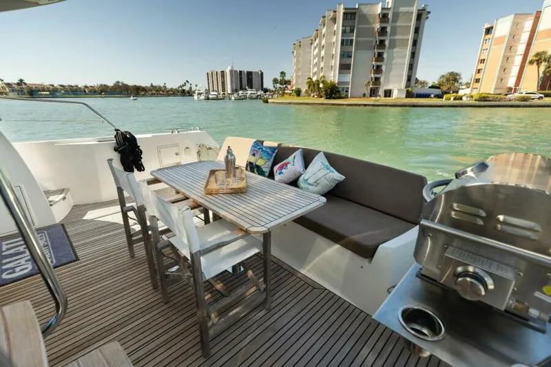 Solid Asset W/ Seakeeper Yacht Photos Pics Cockpit