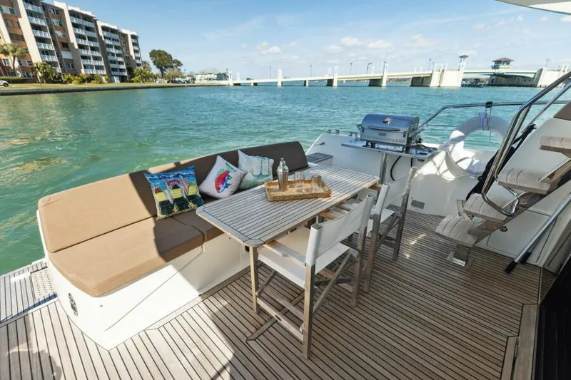 Solid Asset W/ Seakeeper Yacht Photos Pics Cockpit