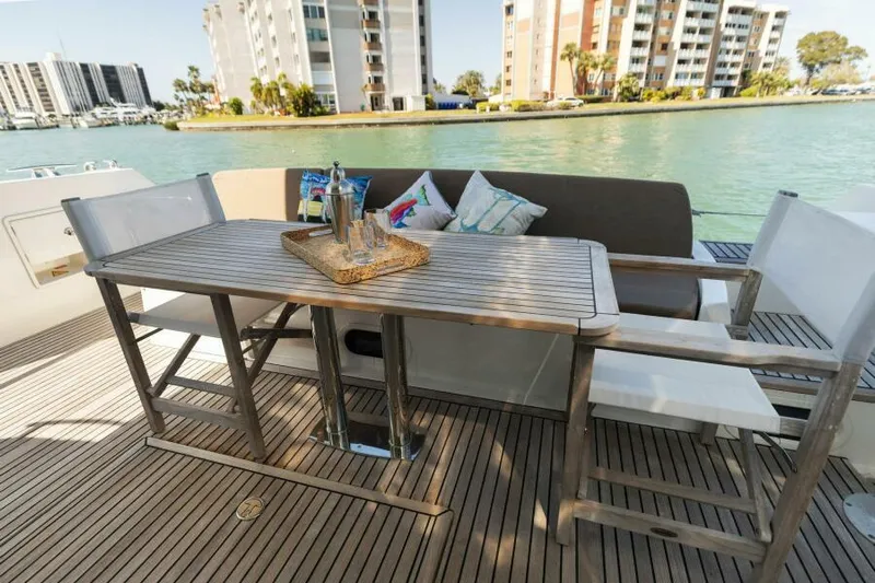 Solid Asset W/ Seakeeper Yacht Photos Pics Cockpit