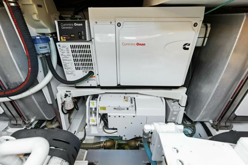 Solid Asset W/ Seakeeper Yacht Photos Pics Engine Room