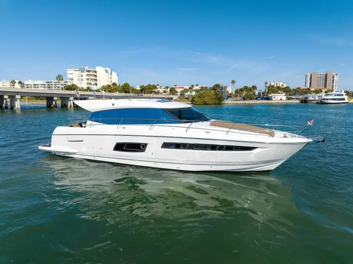 Solid Asset W/ Seakeeper Yacht Photos Pics Profile