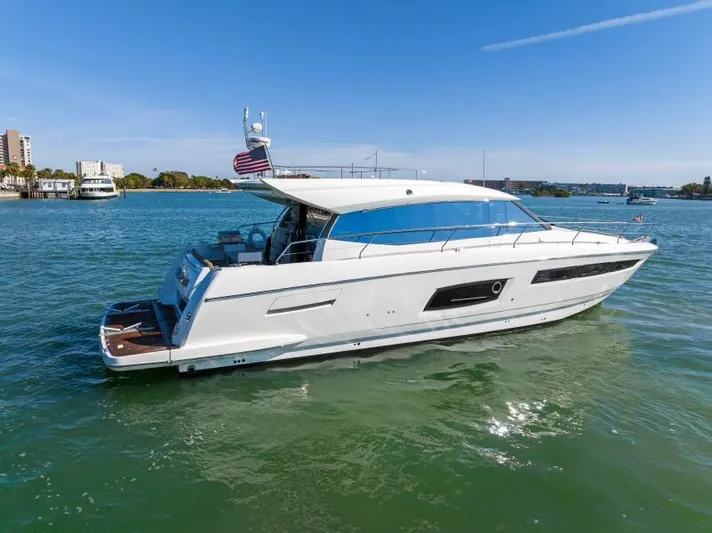 Solid Asset W/ Seakeeper Yacht Photos Pics Profile