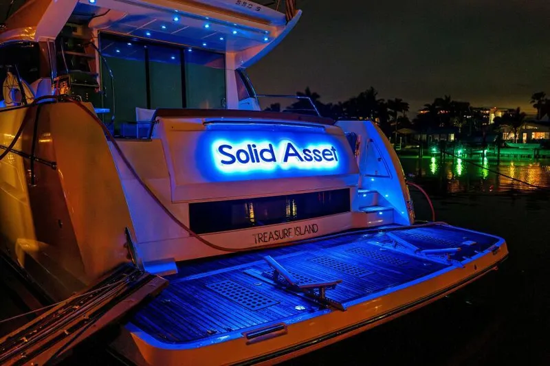 Solid Asset W/ Seakeeper Yacht Photos Pics Night Profile