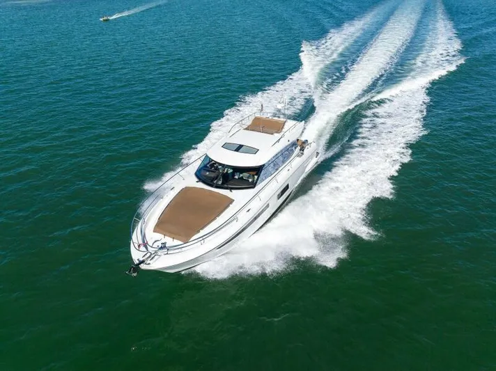 Solid Asset W/ Seakeeper Yacht Photos Pics Profile