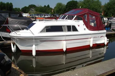 2023 Viking 215