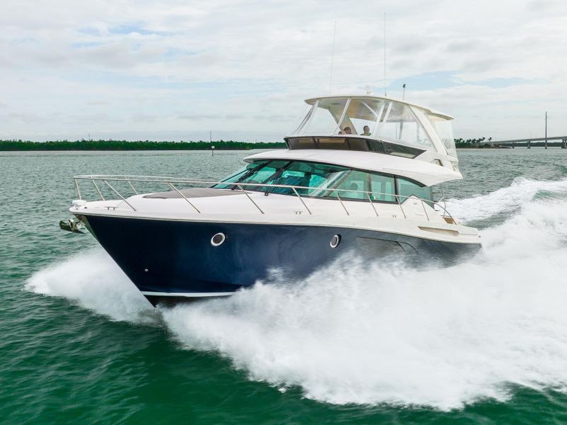 2018 Tiara Yachts F53 Fly